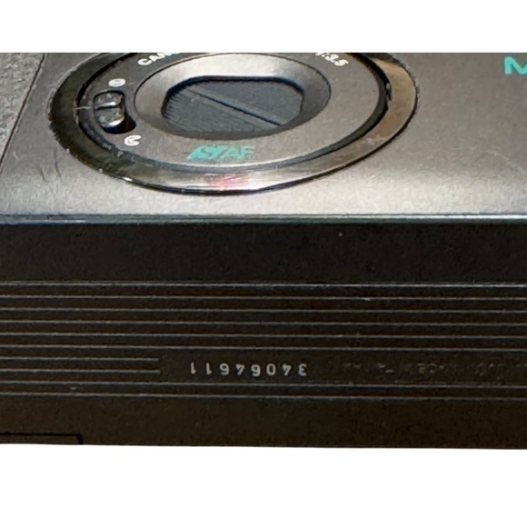 Canon Sure Shot Max Date 35mm Film Camera - Picture 7 of 9